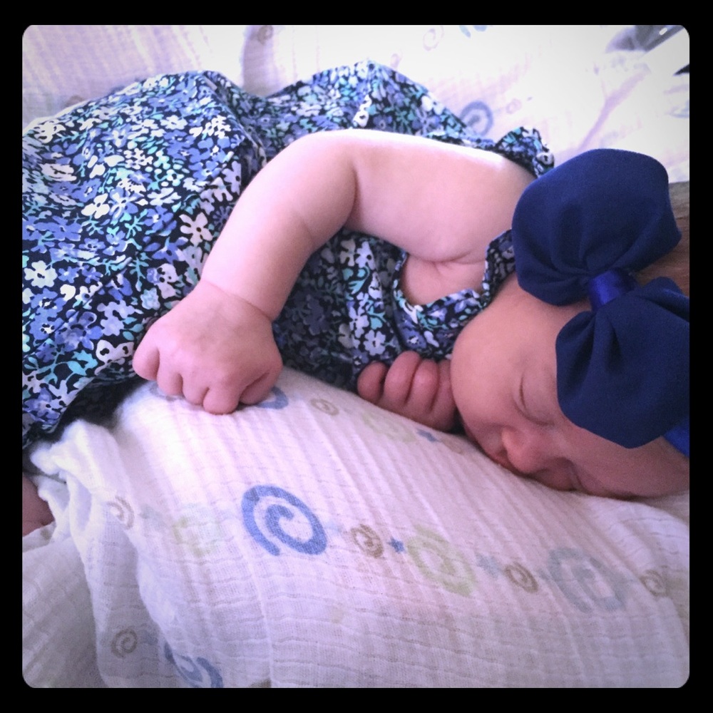 EUC Carter’s blue floral romper newborn